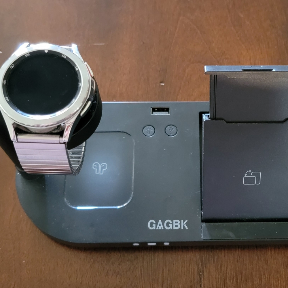 Galaxy Watch4 Classic plus extras